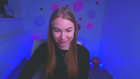 Snapshot of emilia_ilia chatting on 03-03-25, 12:05 Emilia online show from 03-03-25, 12:05