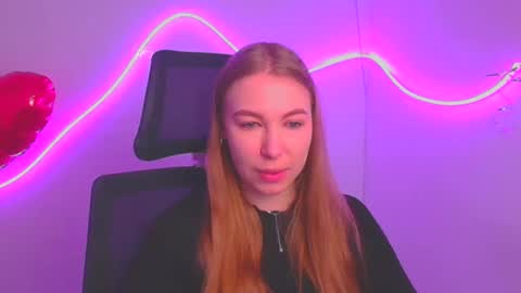 Snapshot of emilia_ilia chatting on 03-11-25, 06:10 Emilia online show from 03-11-25, 06:10