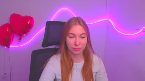 Snapshot of emilia_ilia chatting on 03-12-25, 12:15 Emilia online show from 03-12-25, 12:15