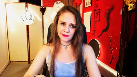 Snapshot of emiliabedy chatting on 03-24-26, 09:14 Emilia Bedy online show from 03-24-26, 09:14