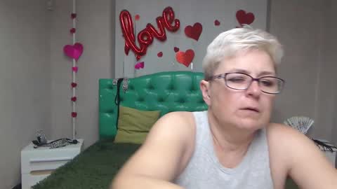 EmiliaGree online show from 09-22-25, 05:04