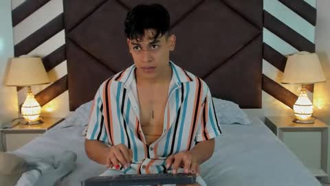 EmilianoBrl online show from 02-21-25, 11:55