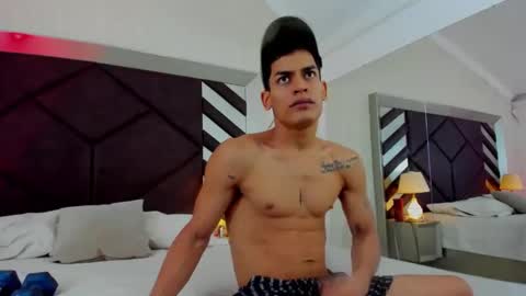 EmilianoBrl online show from 09-12-25, 06:08