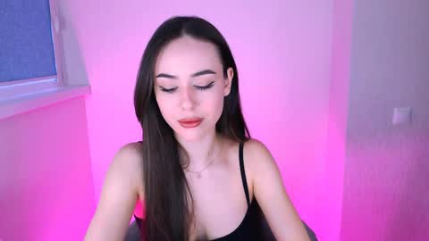 Snapshot of emilieliot chatting on 04-01-26, 01:41 Emily online show from 04-01-26, 01:41