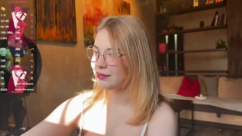 Snapshot of emilifirecompany chatting on 04-01-26, 11:33 Aronia your fire friend online show from 04-01-26, 11:33