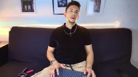 EMILIOCUM online show from 06-21-26, 08:06