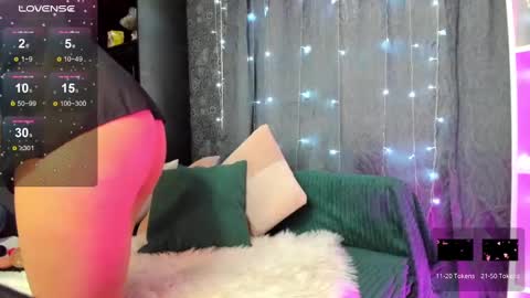 Snapshot of emiliyaqueen chatting on 01-17-25, 05:21 Emiliya online show from 01-17-25, 05:21