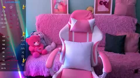 Emiliya online show from 03-22-26, 07:12