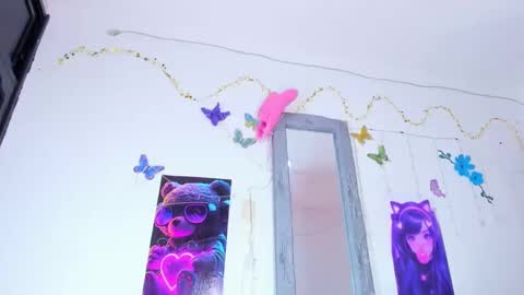 Snapshot of emilly_coper18 chatting on 01-27-25, 06:20 emily online show from 01-27-25, 06:20