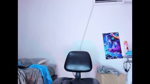 Snapshot of emilly_coper18 chatting on 03-03-25, 12:48 emily online show from 03-03-25, 12:48