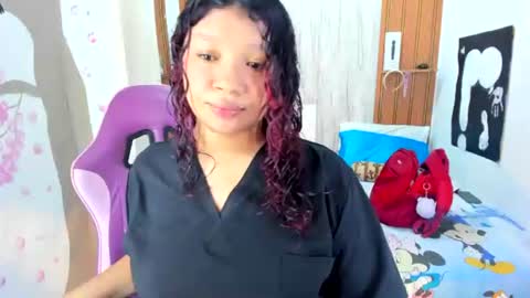 Snapshot of emilly_coper18 chatting on 07-13-26, 01:47 emily online show from 07-13-26, 01:47