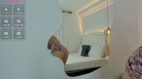 Snapshot of emilly_duque chatting on 07-25-26, 03:48 Emilly online show from 07-25-26, 03:48