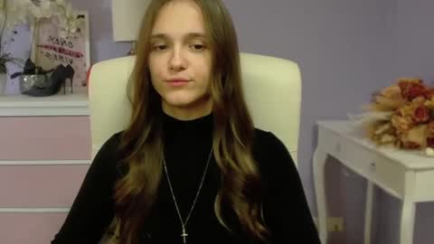 Emilly online show from 01-10-25, 01:52