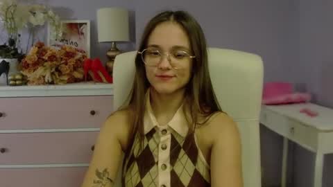 Emilly online show from 02-08-25, 11:33