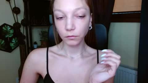 Emilly online show from 03-18-26, 06:38