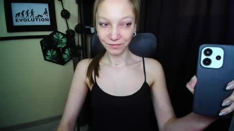 Emilly online show from 05-01-26, 05:56