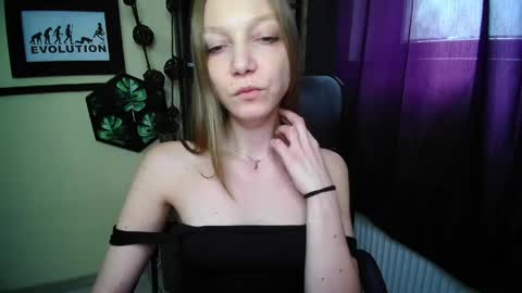 Emilly online show from 05-05-26, 12:35