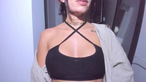 emilly online show from 03-23-26, 08:07