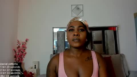Emilly Roa online show from 05-18-26, 07:20