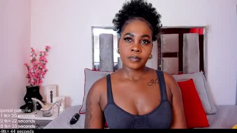 Snapshot of emillyroaa chatting on 06-22-26, 07:22 Emilly Roa online show from 06-22-26, 07:22
