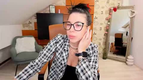 EmillyTaylor online show from 09-15-25, 02:44