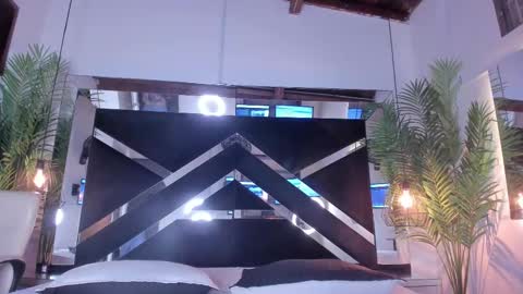 Emily  online show from 10-11-25, 10:47