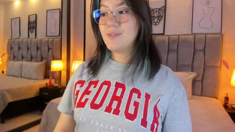 Emily online show from 12-04-24, 03:15