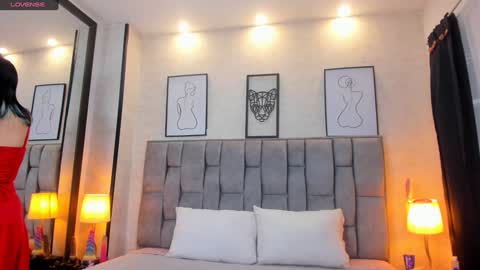 Emily online show from 12-17-24, 07:40