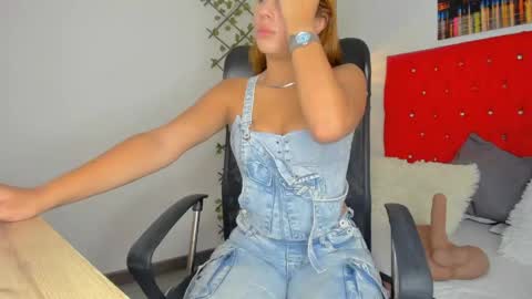 Emily online show from 05-04-26, 12:45
