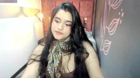 EMILY FOX online show from 09-12-25, 07:47