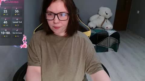 Emily 3 online show from 11-07-25, 04:51