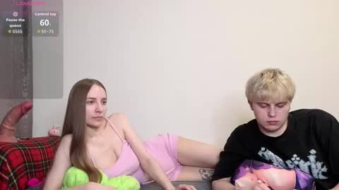 emily_and_ilumi online show from 03-15-26, 07:09