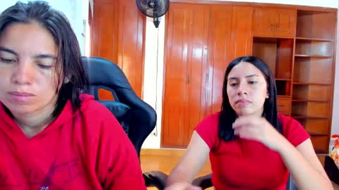 Emily and Soffy online show from 05-01-26, 12:54