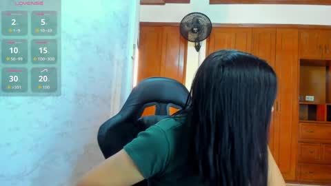 Emily and Soffy online show from 05-06-26, 12:32