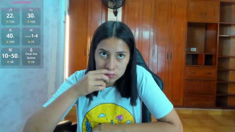 Emily and Soffy online show from 05-08-26, 01:05