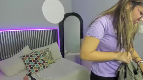              online show from 03-25-26, 07:31