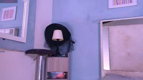 emily_castillo1_ online show from 10-13-25, 03:39