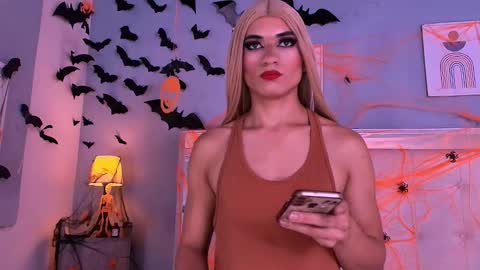 emily_castillo1_ online show from 10-21-25, 05:41