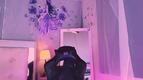 emily_castillo1_ online show from 03-08-26, 04:27