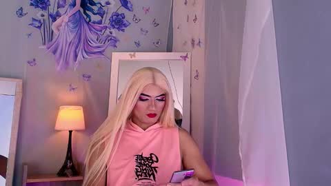 emily_castillo1_ online show from 03-22-26, 06:28
