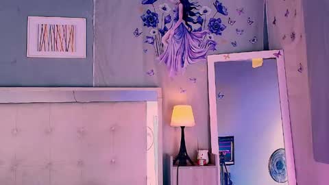emily_castillo1_ online show from 05-01-26, 05:56