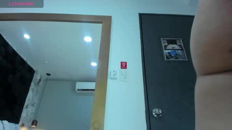 emily_clarkk_ online show from 02-28-26, 08:43