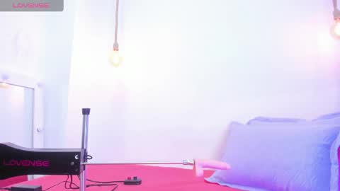 Emily online show from 02-02-25, 07:25