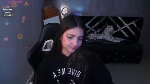 emily_cooper_t online show from 01-10-26, 08:10