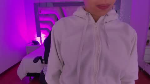 Emily online show from 10-04-25, 11:08