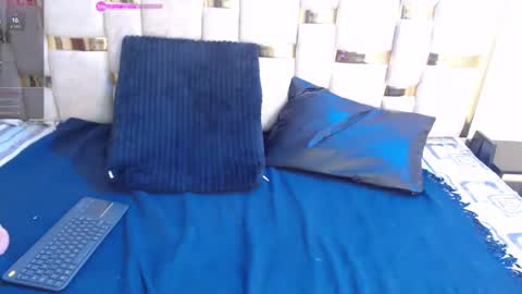 Snapshot of emily_fox_3 chatting on 02-04-25, 02:53 emily fox 3 online show from 02-04-25, 02:53