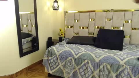 Snapshot of emily_fox_3 chatting on 02-11-25, 12:05 emily fox 3 online show from 02-11-25, 12:05