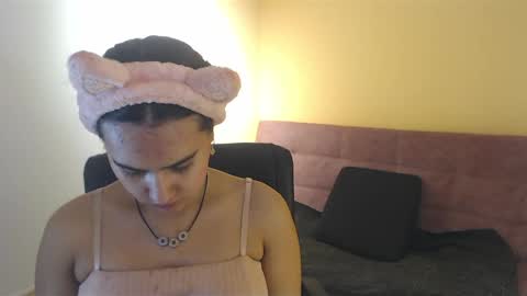 Snapshot of emily_fox_3 chatting on 09-12-25, 03:28 emily fox 3 online show from 09-12-25, 03:28