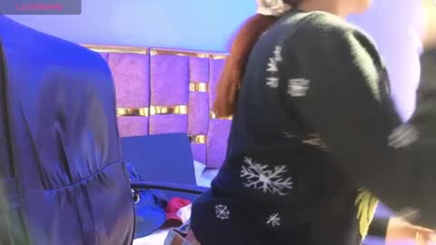 Snapshot of emily_fox_3 chatting on 10-01-25, 03:45 emily fox 3 online show from 10-01-25, 03:45