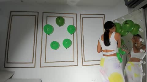 Snapshot of emily_gaviria1 chatting on 03-18-26, 12:08 emily_gaviria1 online show from 03-18-26, 12:08